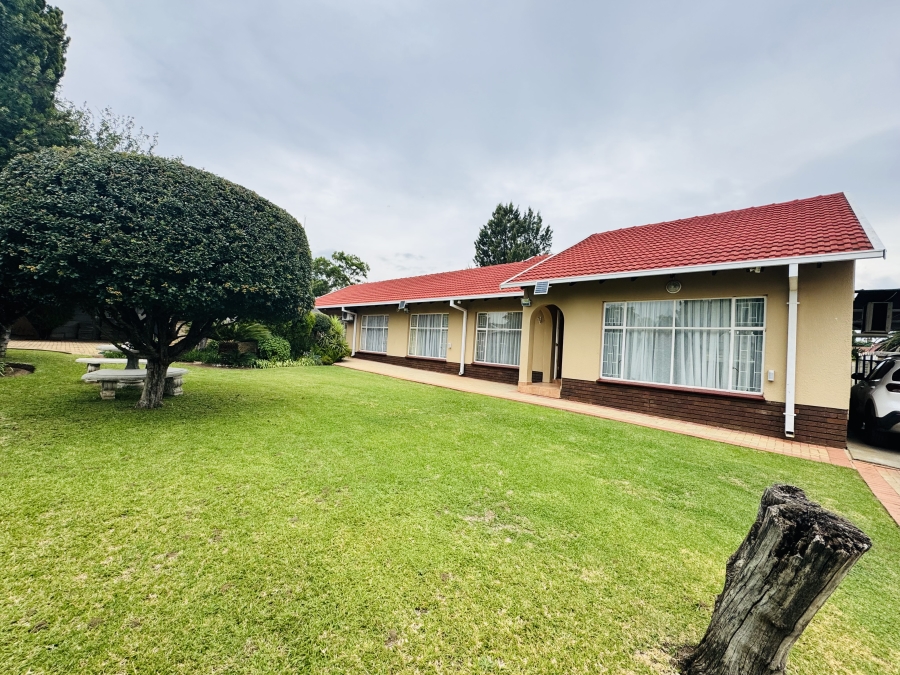 4 Bedroom Property for Sale in La Hoff North West